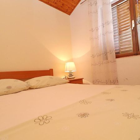 Apartments Peselj Smokvica  객실 사진